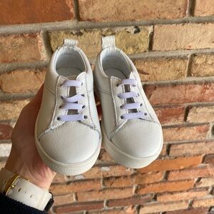 Toddler 6 White Sneakers by Freshly Picked